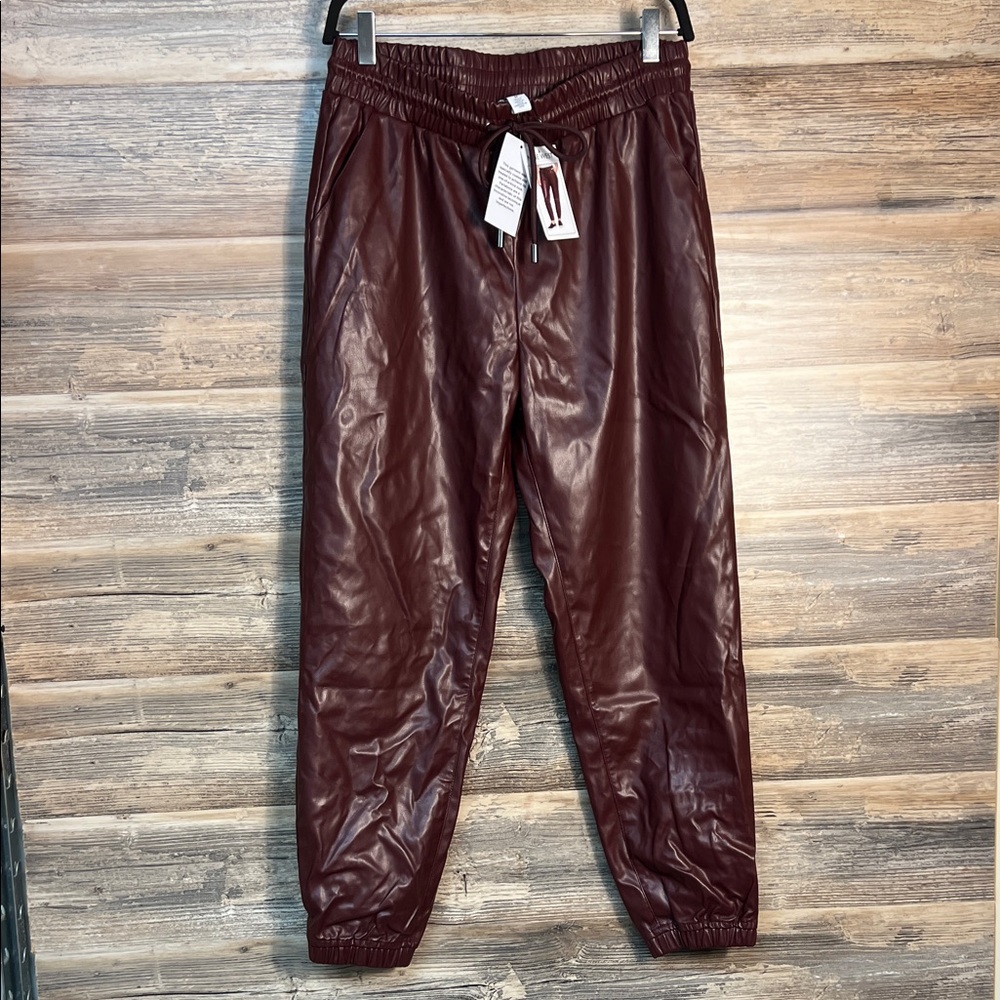 Nine West Coated Pull on Jogger in Wine NWT